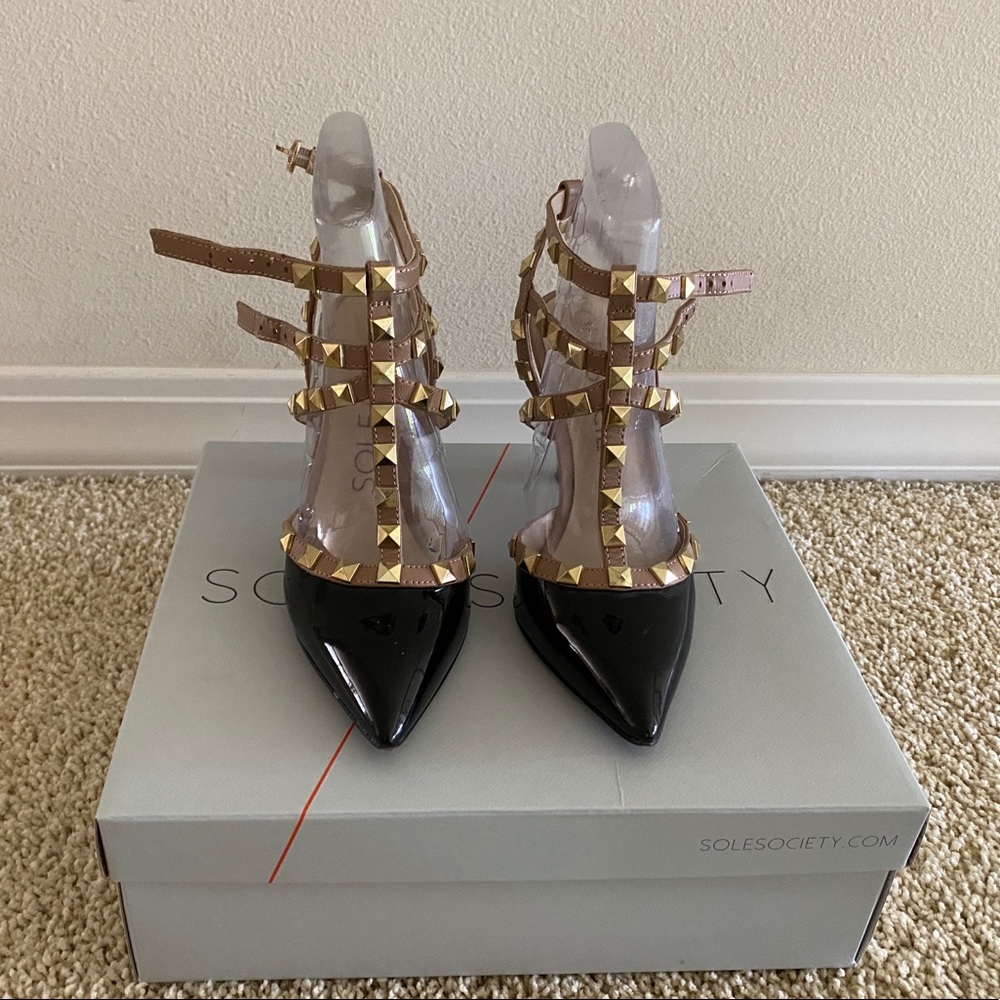 Black patent studded T strap pump
